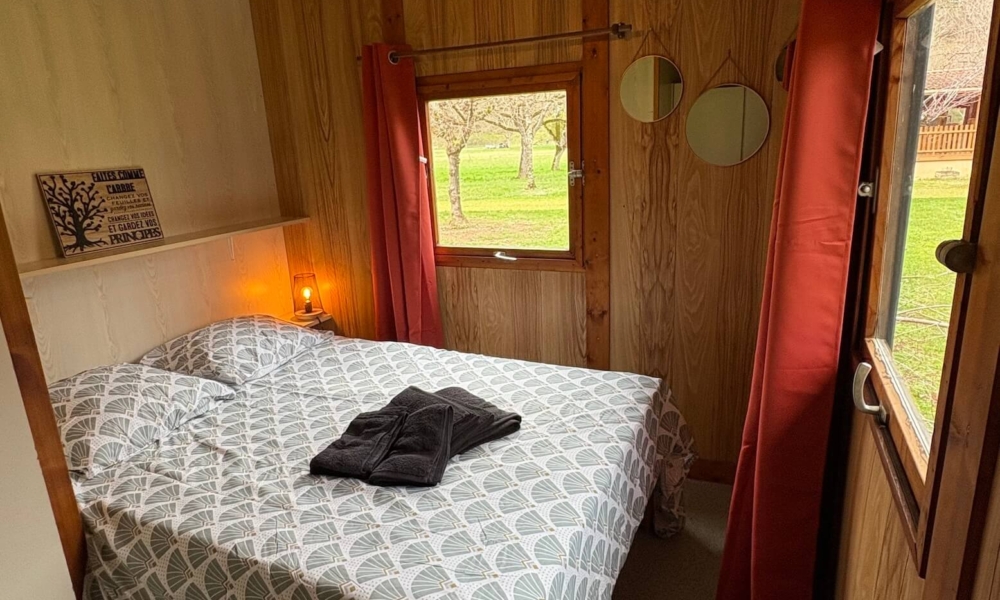 chambre-adulte-chalet