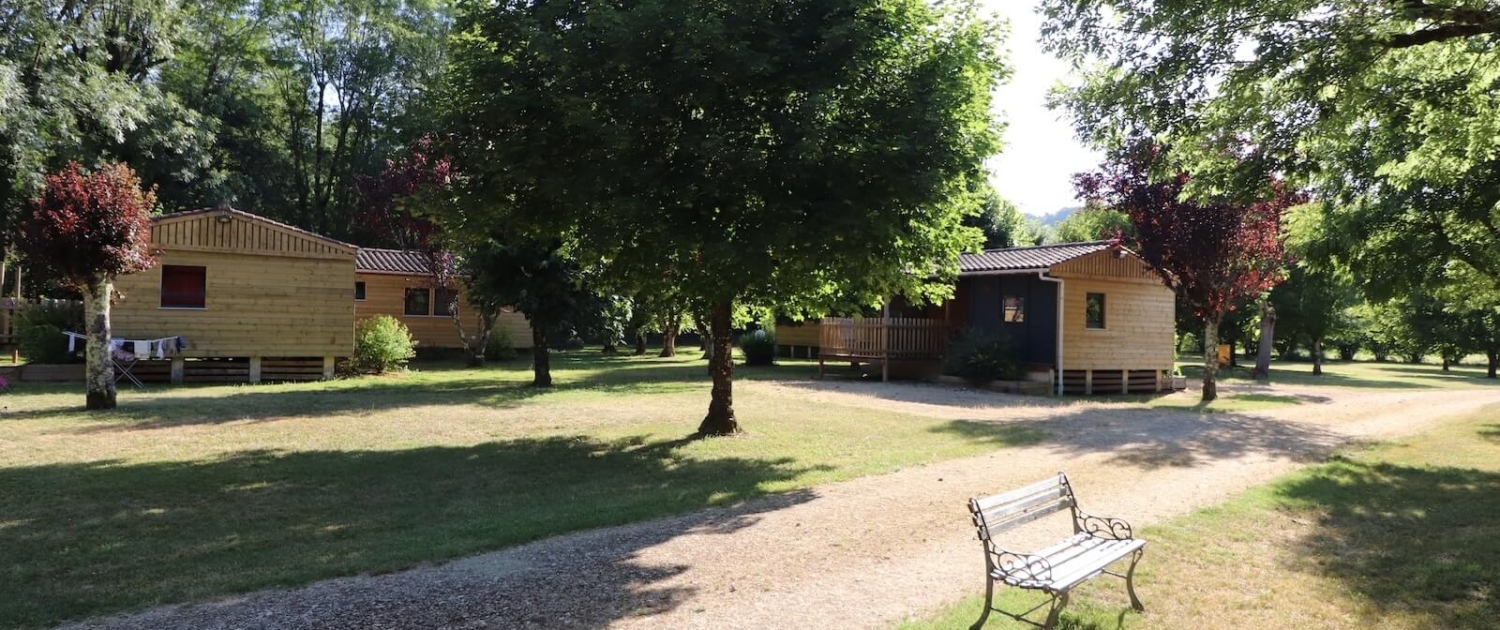 chalet bois le bouscot location vacances en Périgord